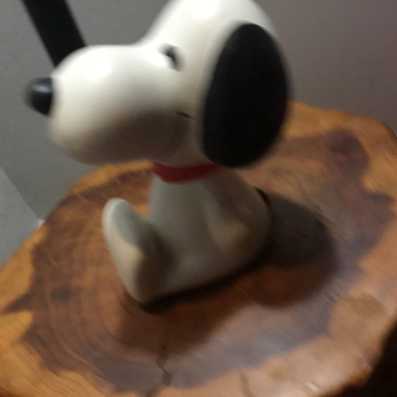 Snoopy   PLANTER. And FIGURINE. So darn cute !!! GIFT IDEA - Picture 5 of 11